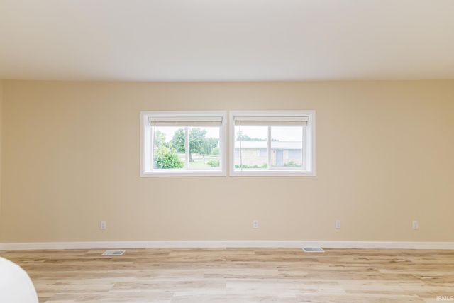 1400 E RUSSEY, Muncie, IN 47302