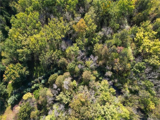 21407 102nd Avenue, Cadott, WI 54727