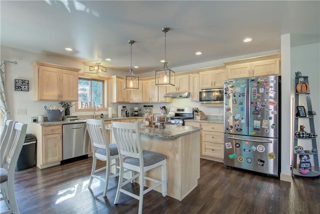 21407 102nd Avenue, Cadott, WI 54727