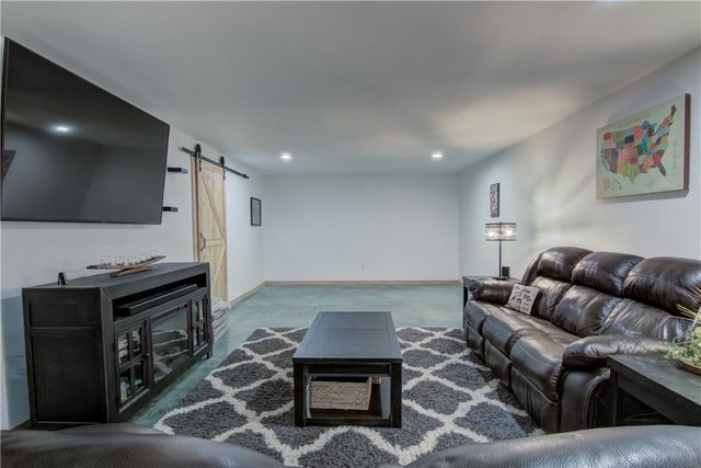 21407 102nd Avenue, Cadott, WI 54727