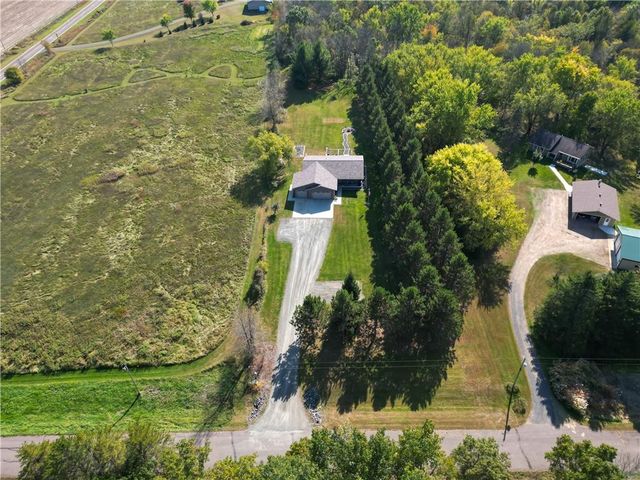 21407 102nd Avenue, Cadott, WI 54727