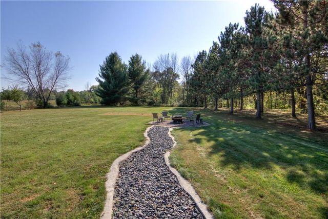 21407 102nd Avenue, Cadott, WI 54727