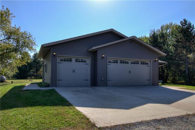 21407 102nd Avenue, Cadott, WI 54727