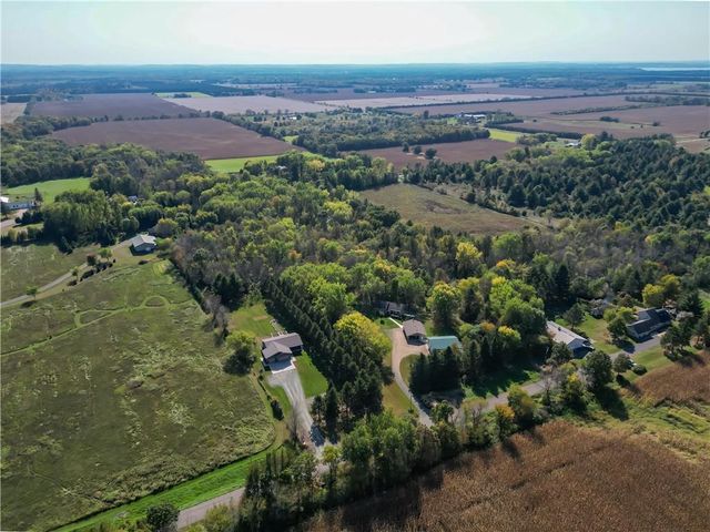 21407 102nd Avenue, Cadott, WI 54727