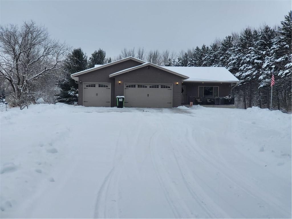 21407 102nd Avenue, Cadott, WI 54727