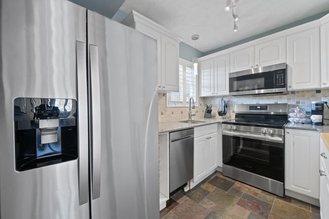 535 HENDRICKS Isle 106, Fort Lauderdale, FL 33301