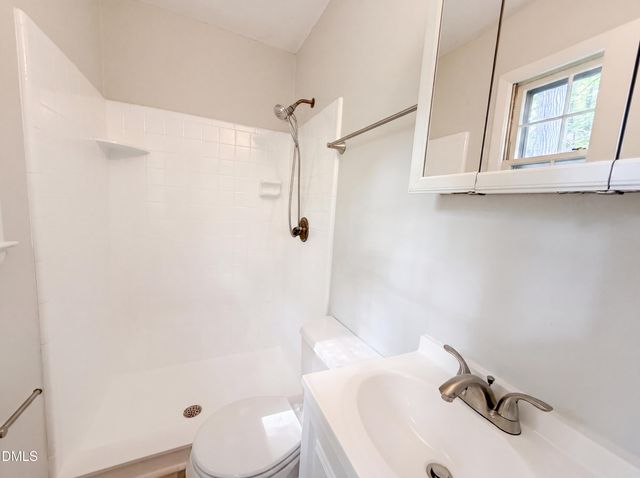 917 Hillview Drive, Cary, NC 27511