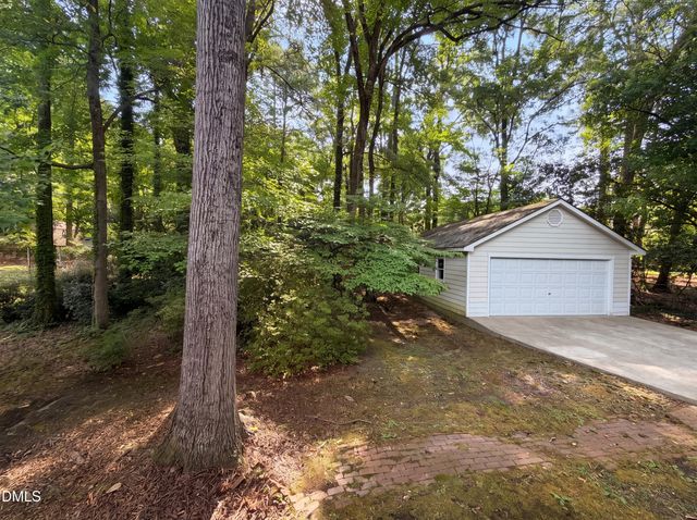 917 Hillview Drive, Cary, NC 27511