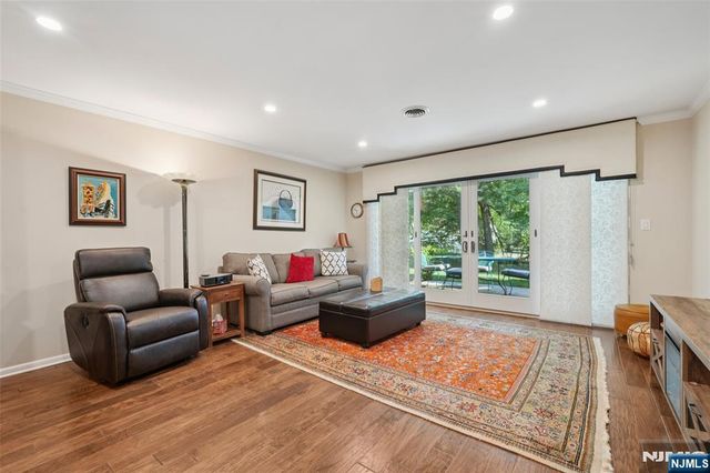 416 Bromley Place 416B, Wyckoff, NJ 07481