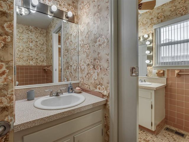 5000 NW 61st Street, Oklahoma City, OK 73122