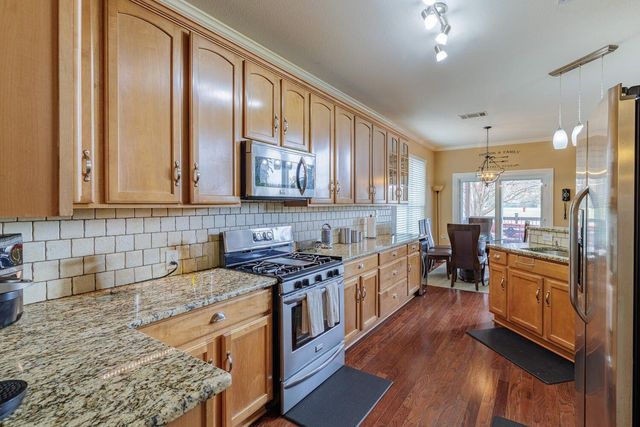 3840 Harvey Penick DR, Round Rock, TX 78664