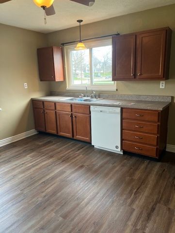 4608 Manchester Road, Middletown, OH 45042