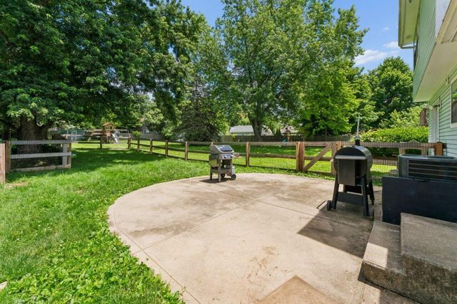 7768 Kiowa Way, Worthington, OH 43085