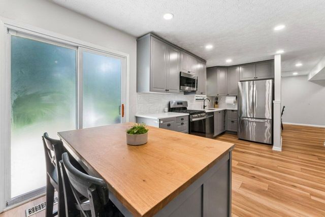 7768 Kiowa Way, Worthington, OH 43085