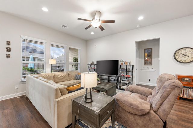 4420 Jackies DR, Pflugerville, TX 78660