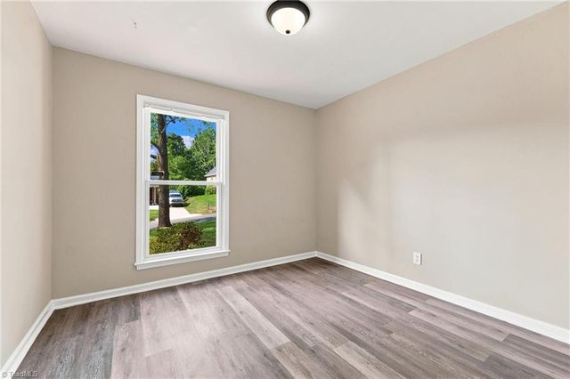 2404 Dulaire Road, Greensboro, NC 27407