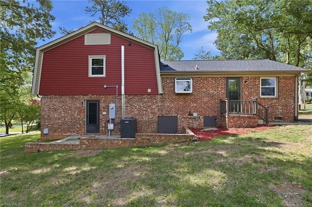 2404 Dulaire Road, Greensboro, NC 27407