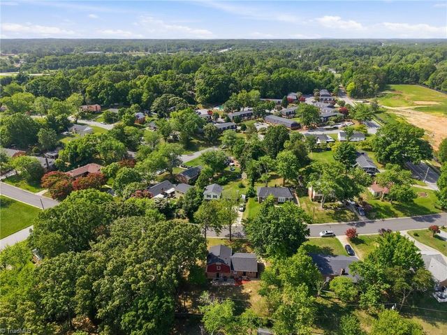2404 Dulaire Road, Greensboro, NC 27407