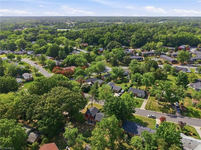 2404 Dulaire Road, Greensboro, NC 27407