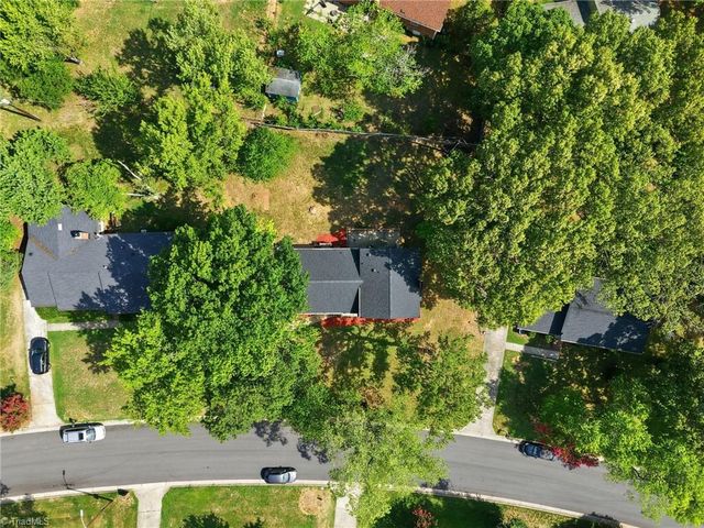 2404 Dulaire Road, Greensboro, NC 27407