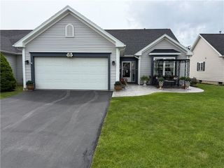 151 Stewart Place, Canandaigua City, NY 14424