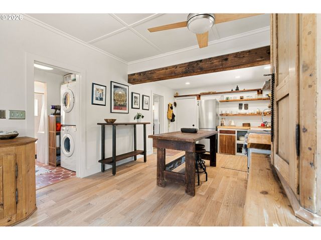 2124 N HUMBOLDT St, Portland, OR 97217