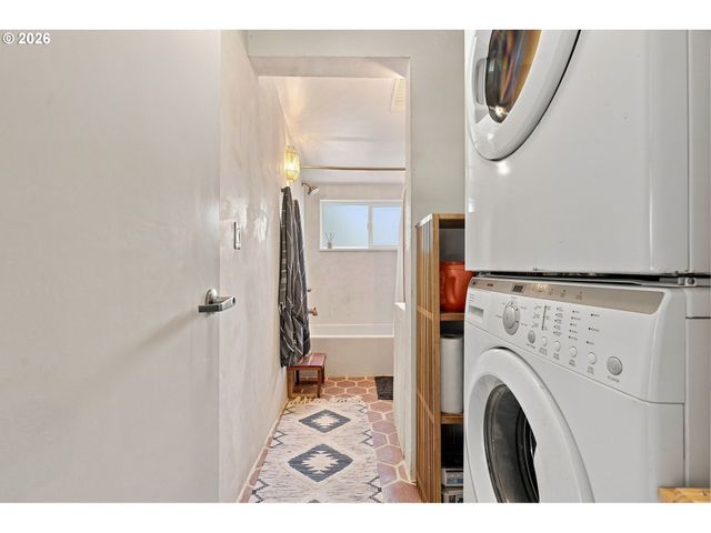 2124 N HUMBOLDT St, Portland, OR 97217
