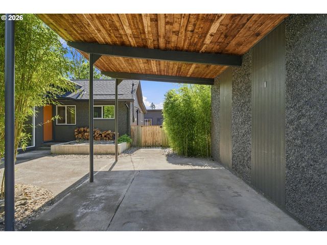 2124 N HUMBOLDT St, Portland, OR 97217