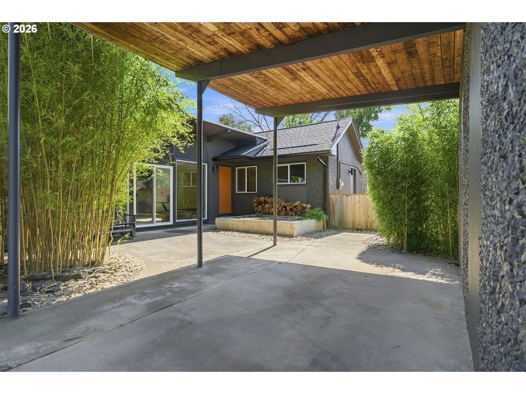 2124 N HUMBOLDT St, Portland, OR 97217