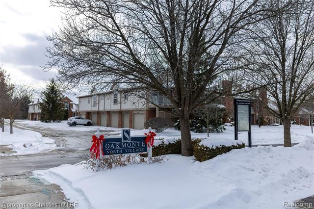 3645 Oakmonte Boulevard, Rochester, MI 48306