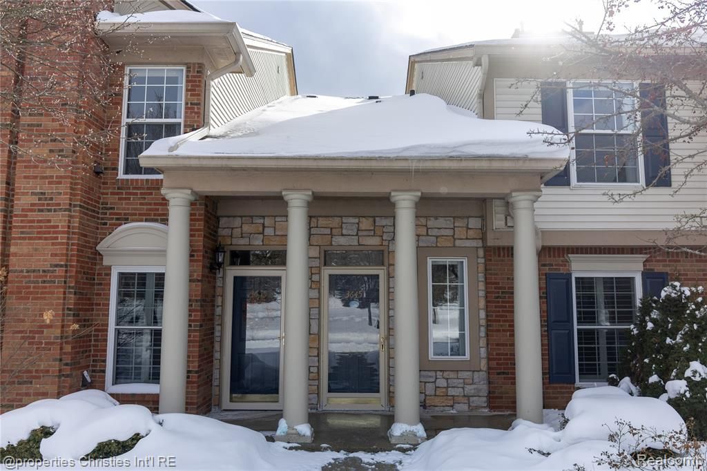 3645 Oakmonte Boulevard, Rochester, MI 48306