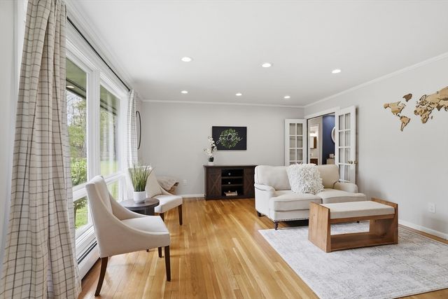 31 Chapman Rd, Boxford, MA 01921