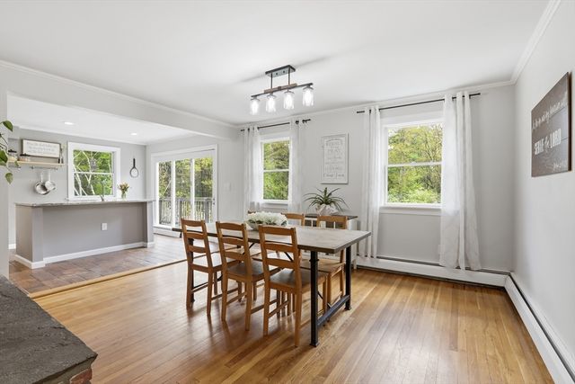 31 Chapman Rd, Boxford, MA 01921