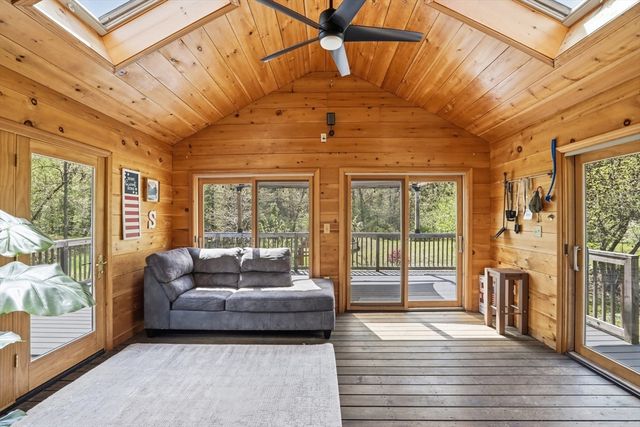 31 Chapman Rd, Boxford, MA 01921