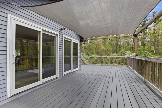 31 Chapman Rd, Boxford, MA 01921