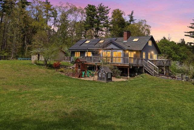 31 Chapman Rd, Boxford, MA 01921