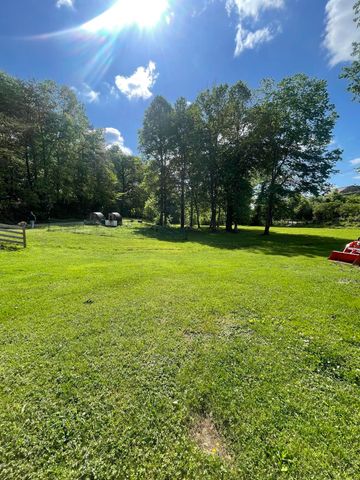 161 Hyde Park Lane, Corbin, KY 40701