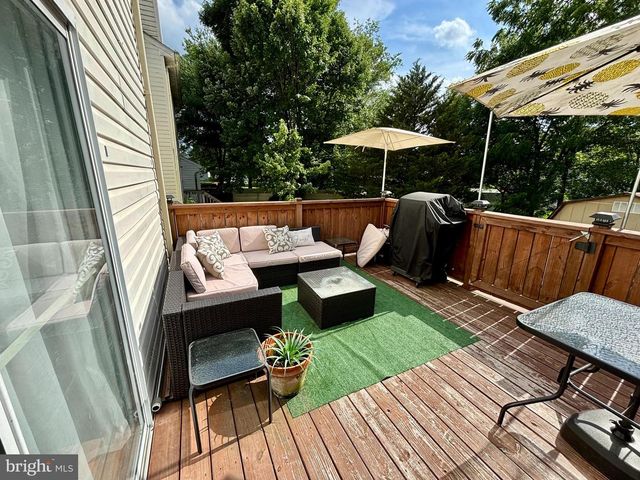 12 WANDA CT, Mount Holly, NJ 08060