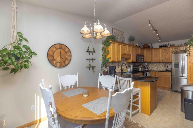 3004 Dakota Park Circle S, Fargo, ND 58104