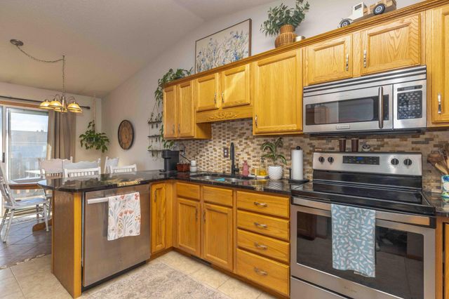 3004 Dakota Park Circle S, Fargo, ND 58104