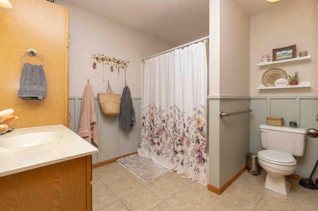 3004 Dakota Park Circle S, Fargo, ND 58104