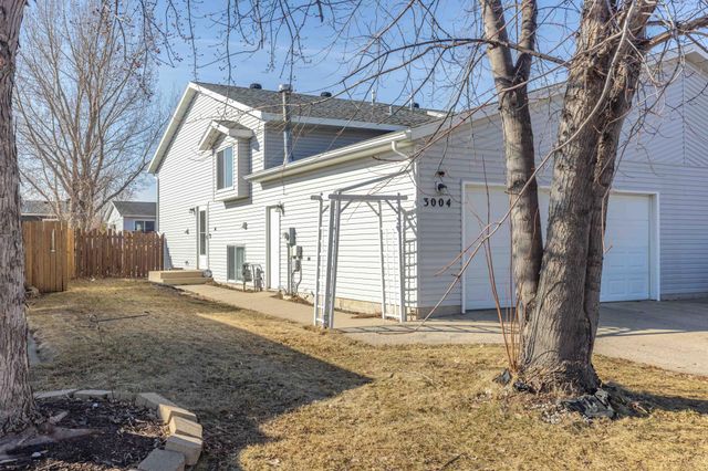 3004 Dakota Park Circle S, Fargo, ND 58104