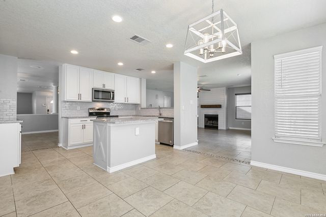 514 Mathis, San Antonio, TX 78251