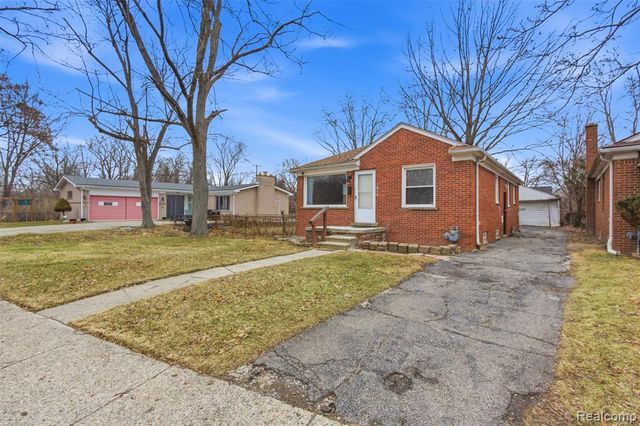 7676 Pierson Street, Detroit, MI 48228