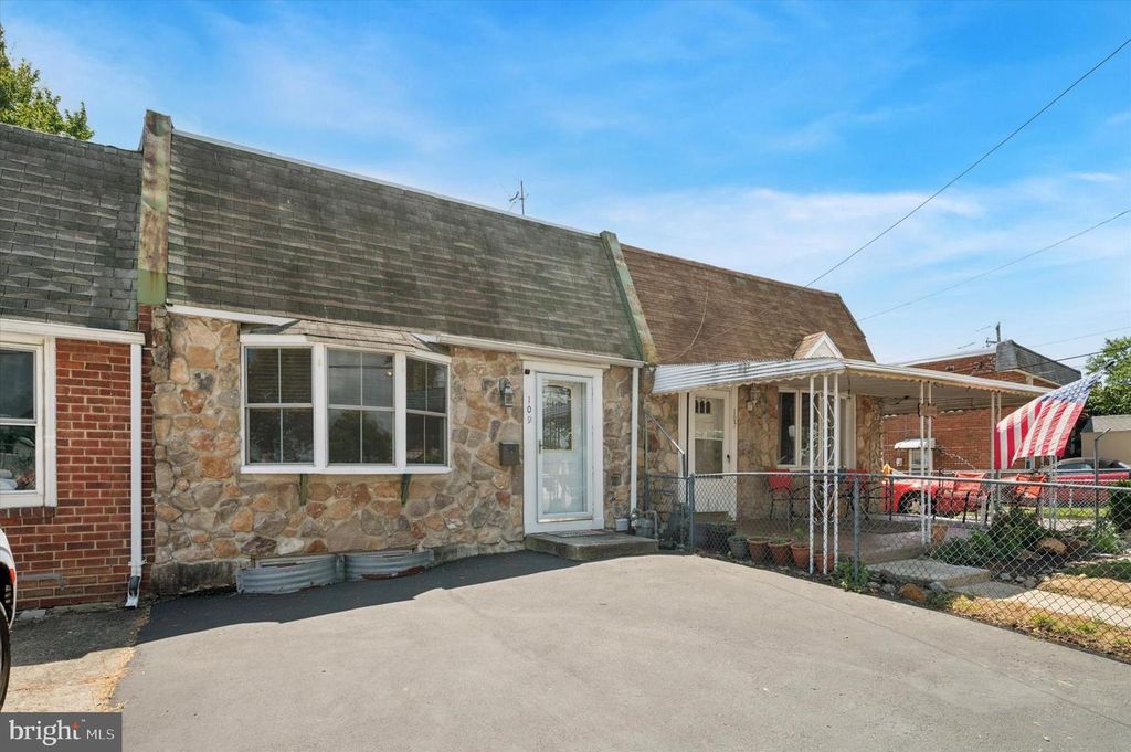109 LAUGHEAD AVE, Linwood, PA 19061
