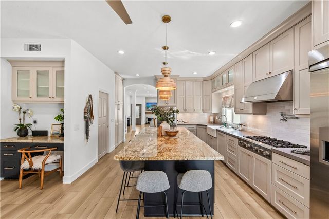 219 2nd Street, Huntington Beach, CA 92648