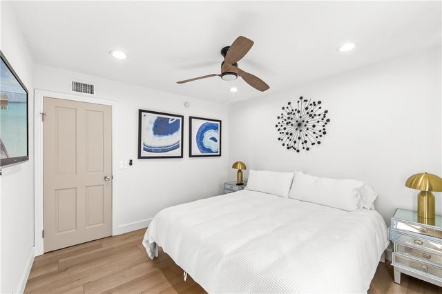 219 2nd Street, Huntington Beach, CA 92648