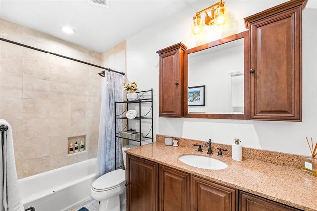 219 2nd Street, Huntington Beach, CA 92648