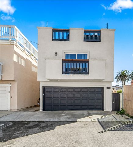 219 2nd Street, Huntington Beach, CA 92648