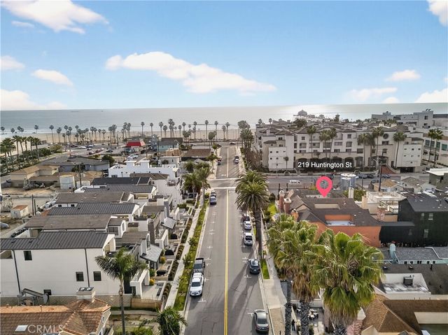 219 2nd Street, Huntington Beach, CA 92648